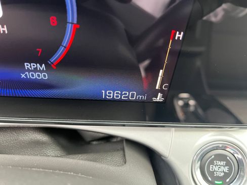 Used 2025 Chevrolet Trax LT image 40