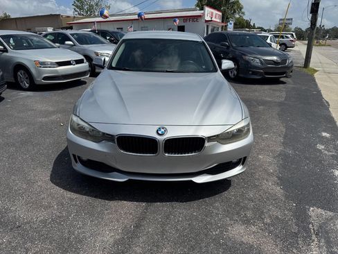 Used 2014 BMW 320i Sedan image 3