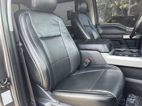 Used 2019 Ford F350 Lariat w/ Chrome Package AWD/4WD image 17