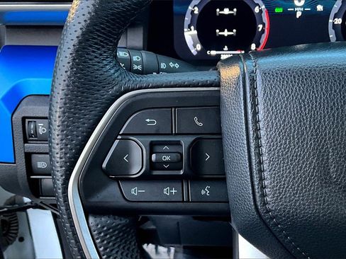 Used 2024 Toyota Tacoma TRD Off-Road image 19