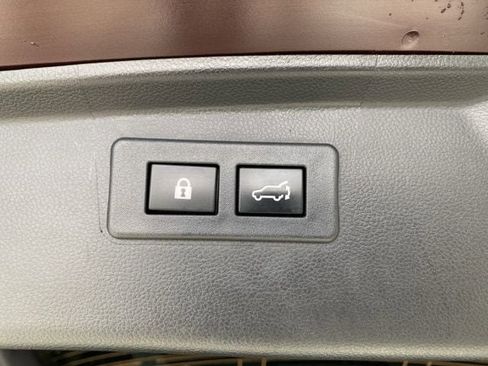 Certified 2023 Subaru Outback Touring image 8