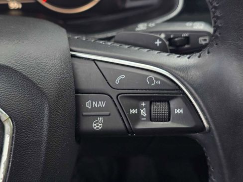 Used 2017 Audi Q7 3.0T Prestige image 32