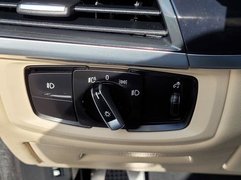 Used 2017 BMW X5 xDrive40e AWD/4WD image 34