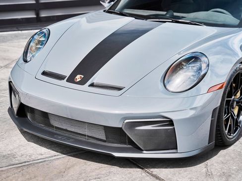 Used 2025 Porsche 911 GT3 RWD image 6