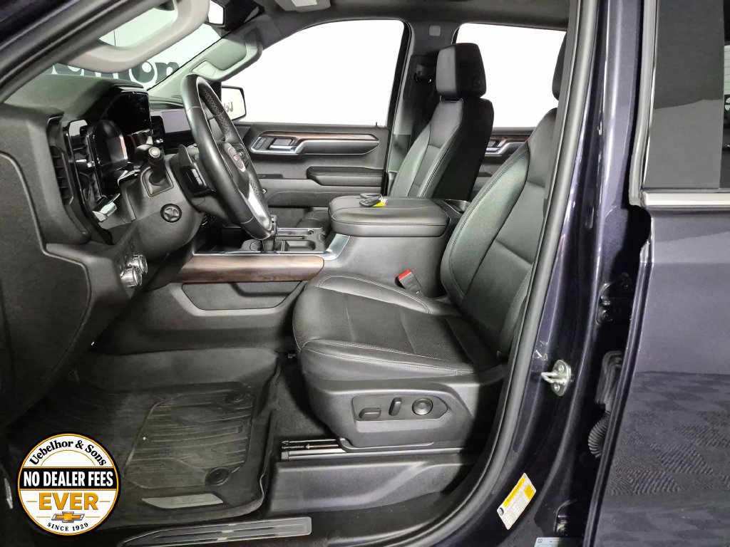 Used 2023 GMC Sierra 1500 SLT w/ SLT Premium Plus Package AWD/4WD image 10
