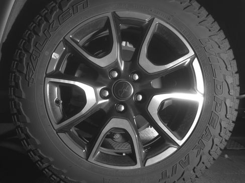 Used 2025 Jeep Compass Trailhawk image 14