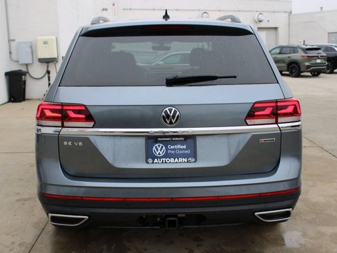 Certified 2022 Volkswagen Atlas SE image 5