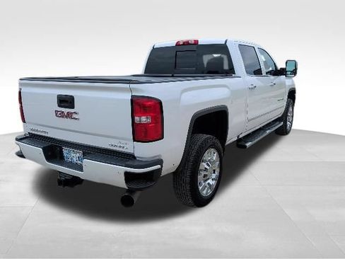 Used 2019 GMC Sierra 2500 Denali w/ Duramax Plus Package AWD/4WD image 3