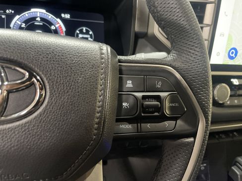 Used 2025 Toyota Tundra Limited w/ TRD Off-Road Package image 21