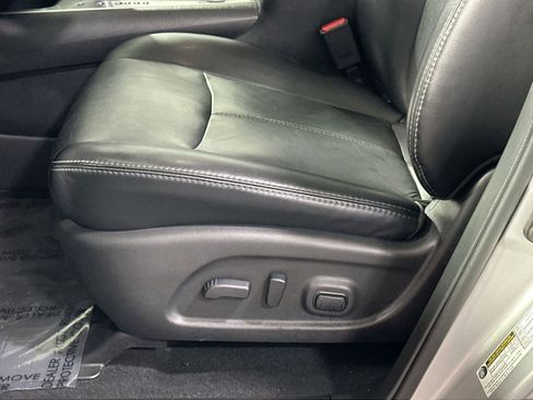 Used 2017 Nissan Pathfinder SL w/ SL Tech Package image 14