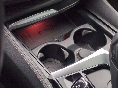 Certified 2023 BMW 540i xDrive w/ M Sport Package image 33