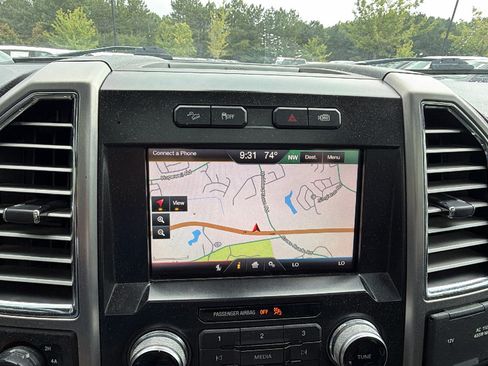 Used 2015 Ford F150 Platinum w/ Equipment Group 701A Luxury AWD/4WD image 31