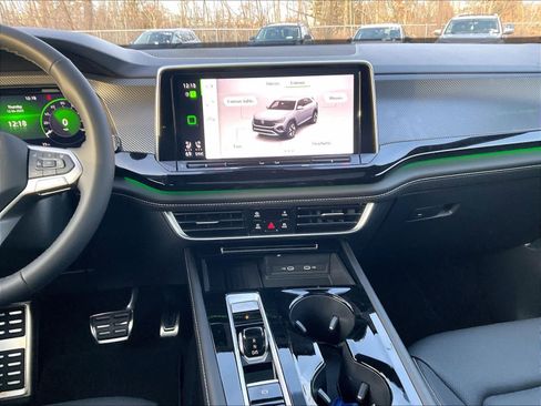 New 2026 Volkswagen Atlas Cross Sport SEL R-Line image 13