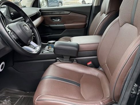 Used 2024 Honda Pilot Elite image 2