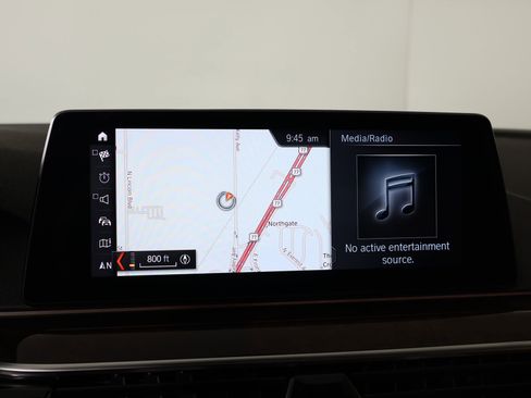 Used 2019 BMW 530e xDrive w/ Convenience Package image 7