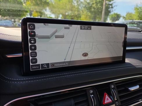 Used 2023 Genesis G70 2.0T RWD image 18