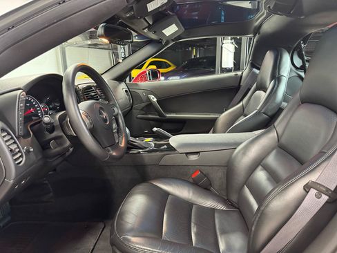 Used 2009 Chevrolet Corvette Coupe w/ Preferred Equipment Group RWD image 36