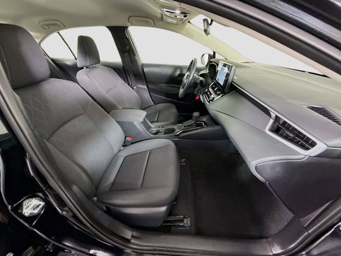 Used 2026 Toyota Corolla LE FWD image 28