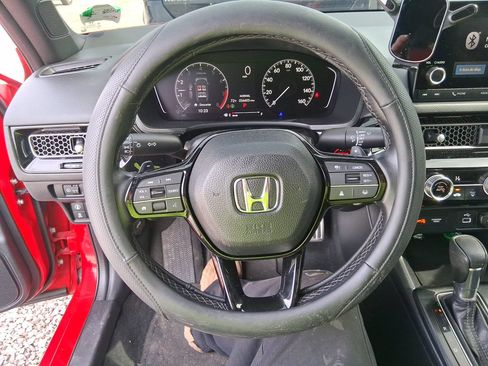 Used 2023 Honda Civic Sport image 8