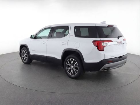 Used 2023 GMC Acadia SLT FWD image 6