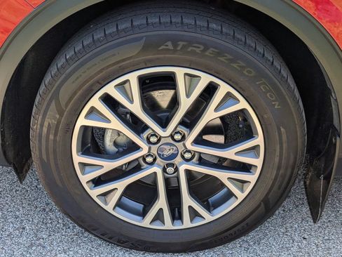 Used 2020 Ford Escape SEL AWD/4WD image 24
