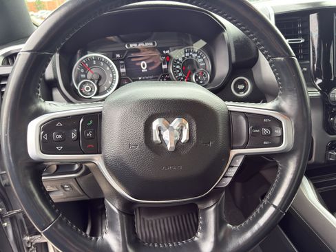 Used 2022 RAM 1500 Big Horn AWD/4WD image 16