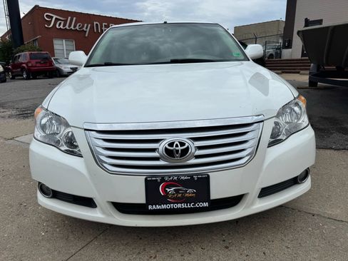 Used 2010 Toyota Avalon XL image 6