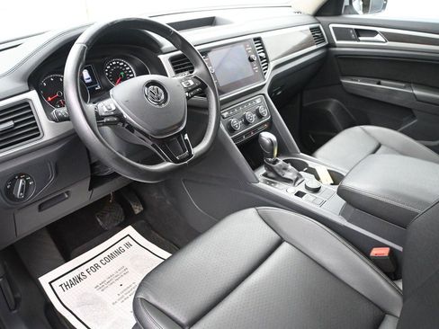 Used 2018 Volkswagen Atlas SE AWD/4WD image 2