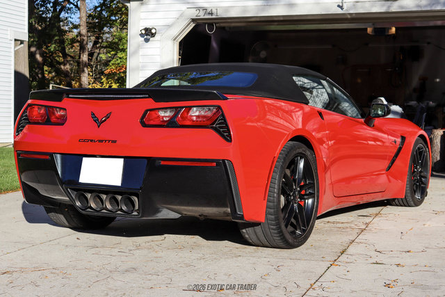 Used 2016 Chevrolet Corvette Stingray Convertible w/ 2LT Preferred Equipment Group RWD image 17