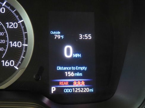 Used 2021 Toyota Corolla LE FWD image 31