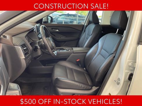 Used 2023 Nissan Rogue SV w/ SV Premium B Package AWD/4WD image 9