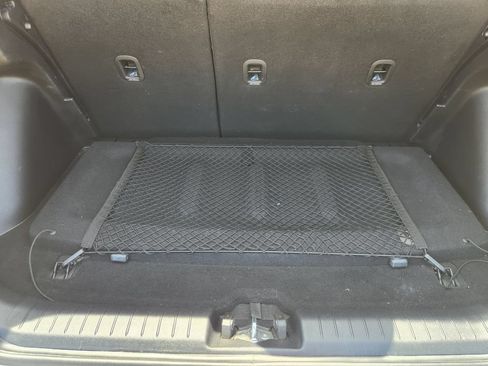 Used 2024 Hyundai Venue SEL FWD image 35