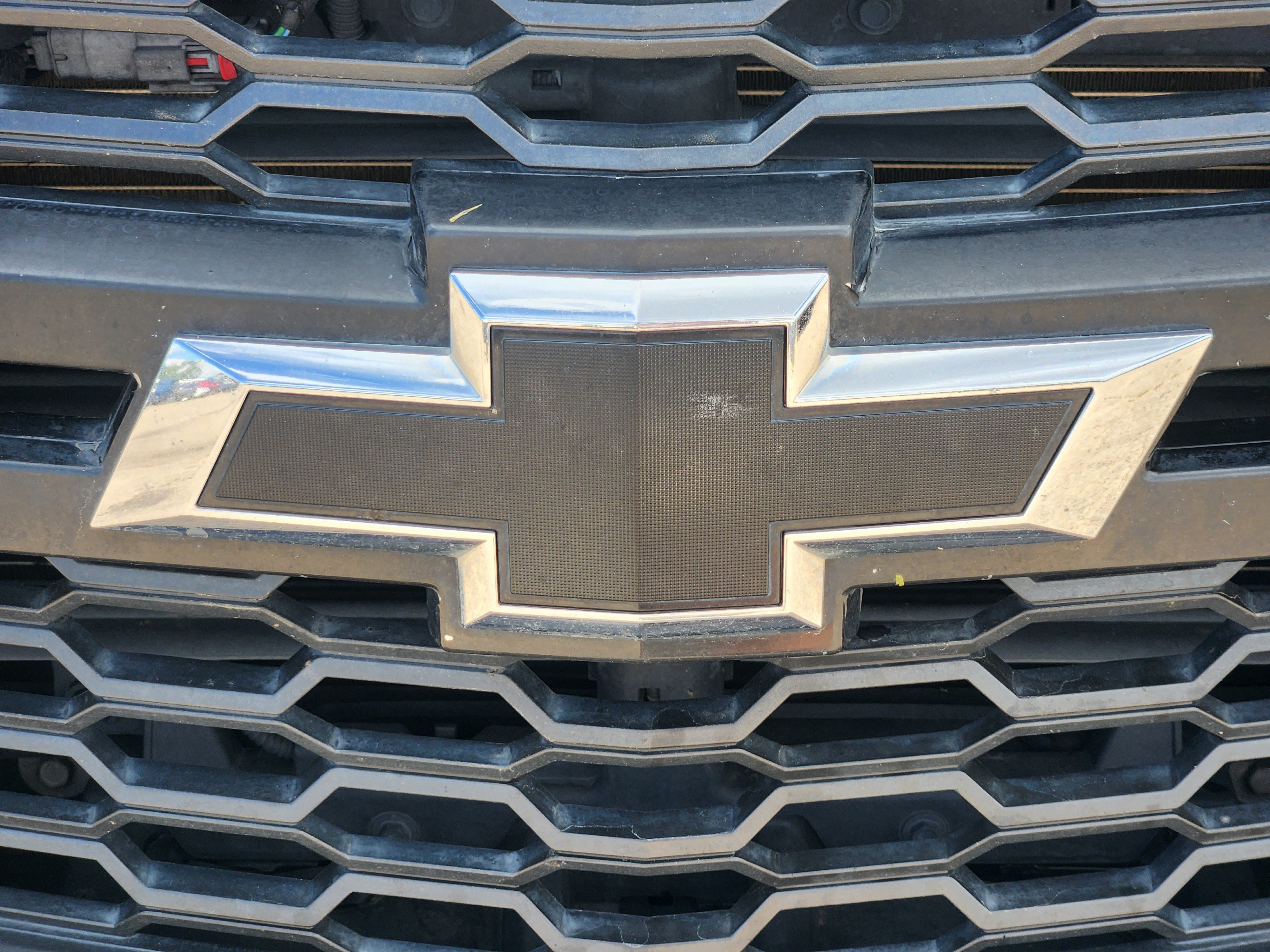 Used 2017 Chevrolet Suburban LT AWD/4WD image 8