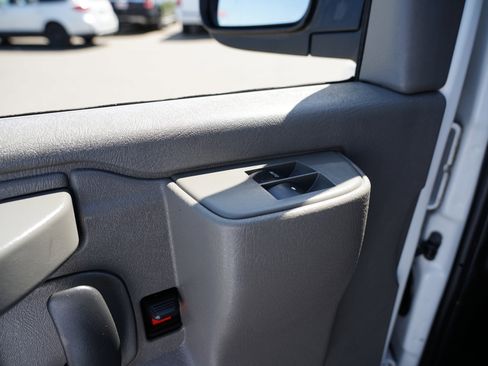 Used 2020 GMC Savana 3500 LS image 16