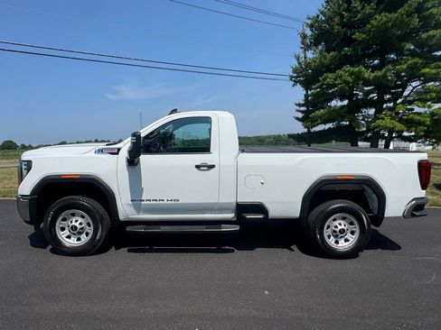 Used 2024 GMC Sierra 3500 Pro w/ Convenience Package RWD image 3