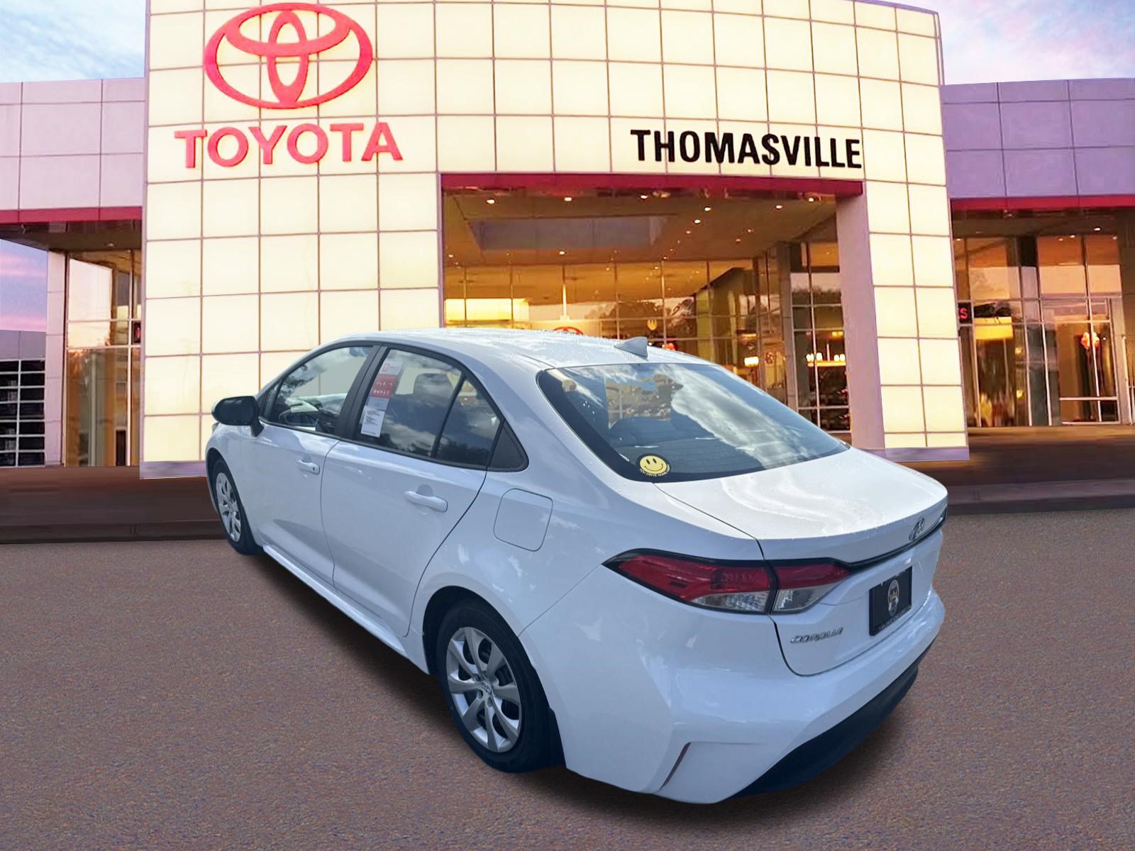 Used 2025 Toyota Corolla LE FWD image 7