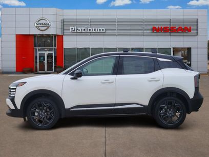 New 2026 Nissan Kicks SR w/ Cold Weather Package
