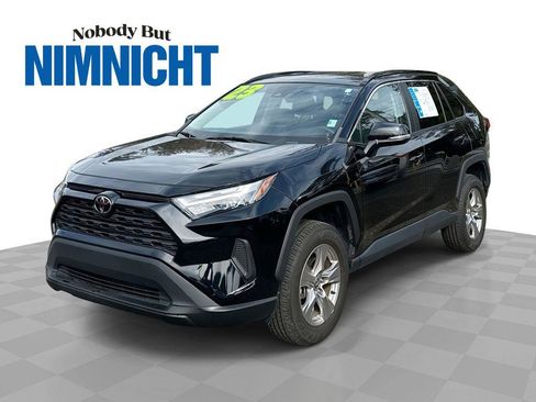 Used 2023 Toyota RAV4 XLE image 1
