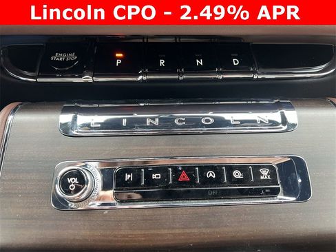 Certified 2025 Lincoln Aviator Reserve w/ Luxury Package image 28