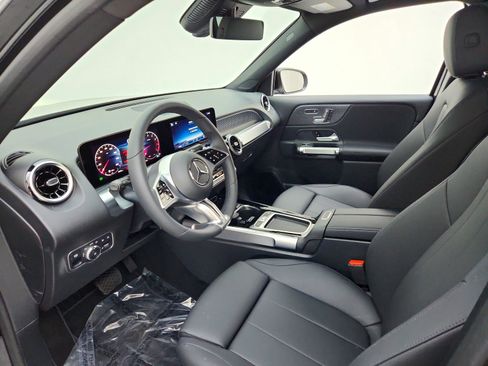 New 2026 Mercedes-Benz GLB 250 image 16