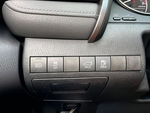 Certified 2020 Toyota Camry SE w/ Convenience Package image 34