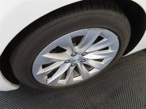 Used 2018 Tesla Model S 100D image 8