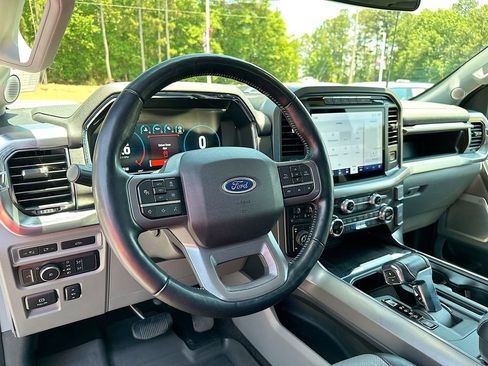 Used 2021 Ford F150 Lariat w/ Equipment Group 502A High AWD/4WD image 10