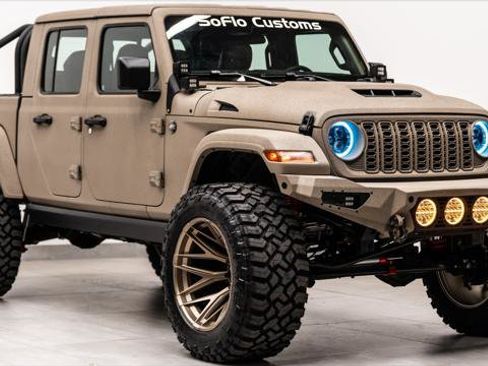 Used 2026 Jeep Gladiator Sport AWD/4WD image 5