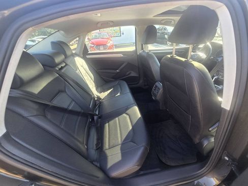 Used 2019 Volkswagen Passat 2.0T Wolfsburg FWD image 38