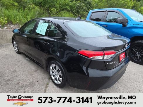 Used 2024 Toyota Corolla LE FWD image 4