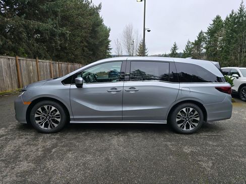 New 2026 Honda Odyssey Elite image 6