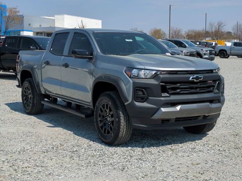 New 2026 Chevrolet Colorado Trail Boss AWD/4WD image 2