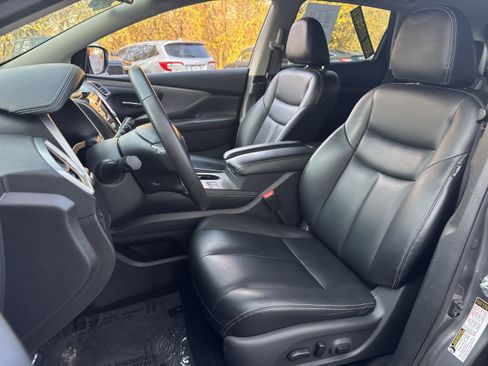 Used 2023 Nissan Murano SV image 5