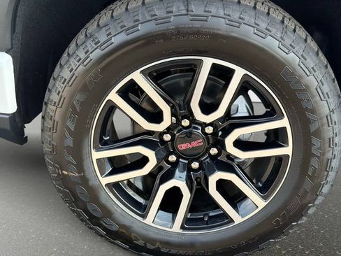 New 2026 GMC Sierra 1500 AT4 w/ AT4 Premium Package AWD/4WD image 10